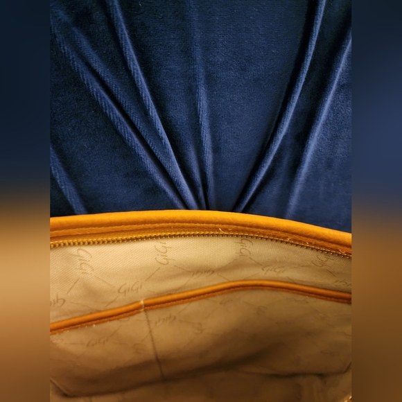 New GIGI New York ANDIE Crossbody - Picture 11 of 11